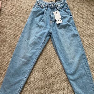 Zara tapered fit mom jean
